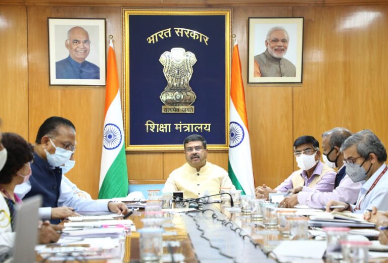 *हिंदी विश्वविद्यालय से केंद्रीय शिक्षा मंत्री की बड़ी अपेक्षाएँ*