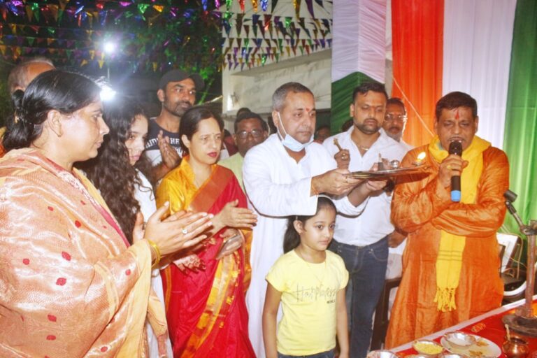 *विधायक निवास पर विराजमान हुए विघ्नहर्ता*