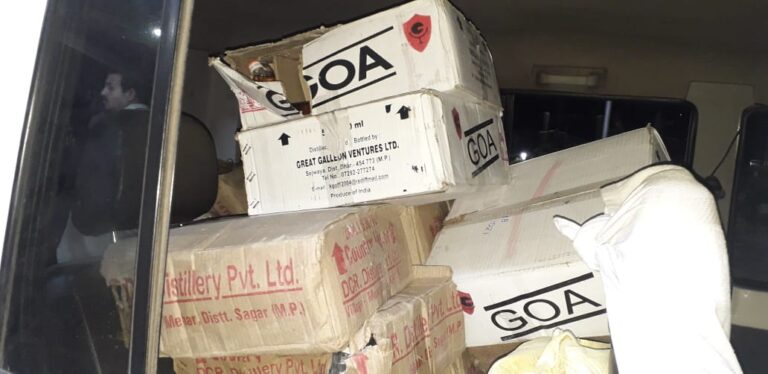 *चकरभाटा पुलिस के हाथ लगी मध्य प्रदेश की शराब आबकारी उप निरीक्षक आशीष सिंह के क्षेत्र का मामला सांठगांठ के बीच फल फूल रहा नशे का अवैध कारोबार फिलहाल साहब है निस्फीकर*