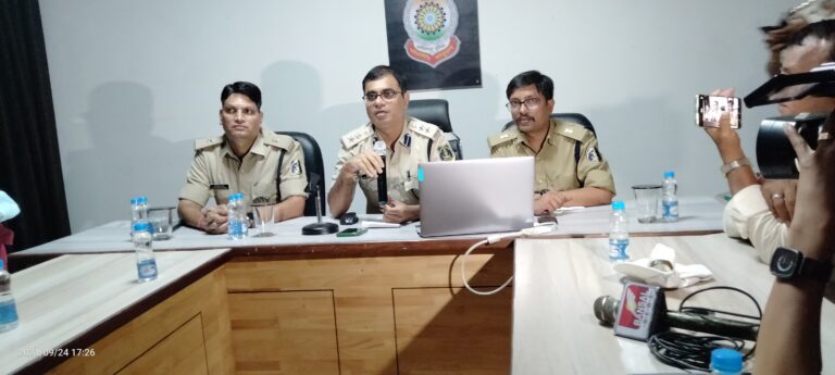 *उत्तर प्रदेश में लगातार छापामार कार्रवाई कर बिलासपुर पुलिस द्वारा किया गया स्काई हॉस्पिटल के डायरेक्टर प्रदीप अग्रवाल को अग़वा करने वाले आरोपियों को गिरफ्तार*