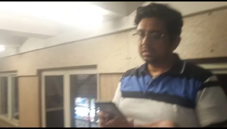 *ऐसा क्या काम हो रहा था बिलासपुर के प्रतिष्ठित महेश स्वीट्स में जिसकी वजह से मीडिया कर्मियों के साथ मालिक ने की धक्का-मुक्की खाद एवं औषधि विभाग के अधिकारियों की भूमिका संदिग्ध*