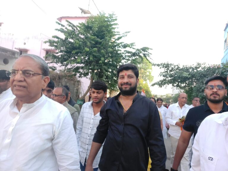 *केंद्र की मोदी सरकार की विफलता , एवं बढ़ती महंगाई के खिलाफ जन जागरण अभियान पद यात्रा निकाली गई*