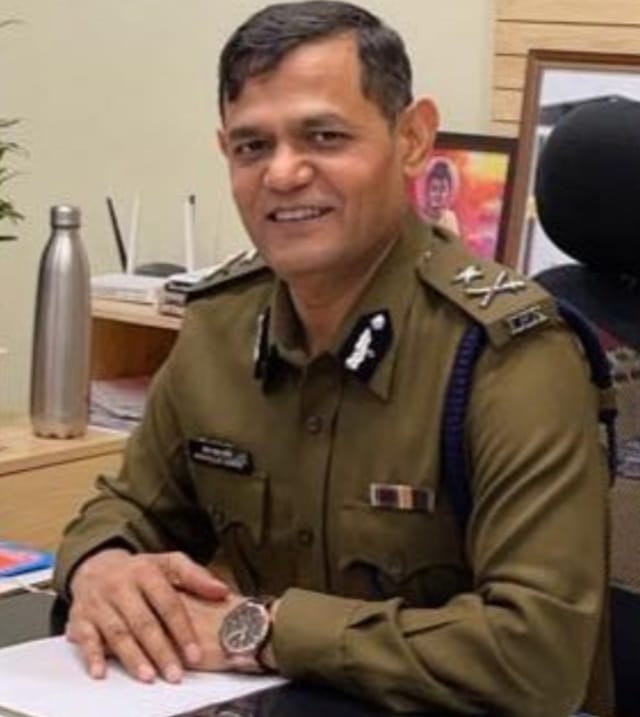 *बिलासपुर आईजी रतनलाल डांगी की  सोशल मीडिया में सक्रियता से गुम हुई नाबालिक बच्ची जोधपुर में मिली जीपीएम की टीम हुई जोधपुर रवाना*