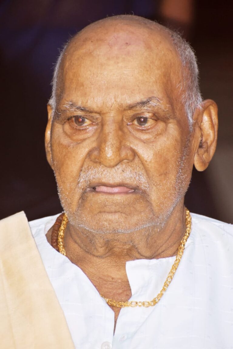 *रापा के मालगुजार पूर्व सरपंच ज्ञानिक लाल चंद्राकर के निधन पर अपेक्स बैंक अध्यक्ष बैजनाथ चंद्राकर ने जताया शोक*..