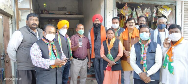 *पश्चिम मंडल मेंबूथ स्तर पर भारतीय जनता पार्टी द्वारा माइक्रो डोनेशन कार्य चलाया गया* 