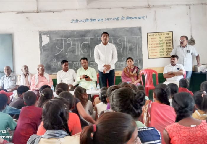 *बच्चों व महिलाओं को शिक्षा के साथ आत्मनिर्भर बनाने के लिए प्रभात पाठशाला का आयोजन एक सार्थक प्रयाश – जिला पंचायत सभापति गौरहा*