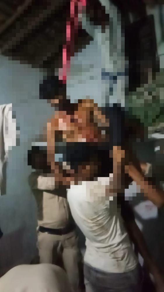 *सरकंडा थाना क्षेत्र के एक युवक ने फांसी लगाने की कि कोशिश पुलिस की तत्परता से बची जान घरेलू विवाद का मामला*