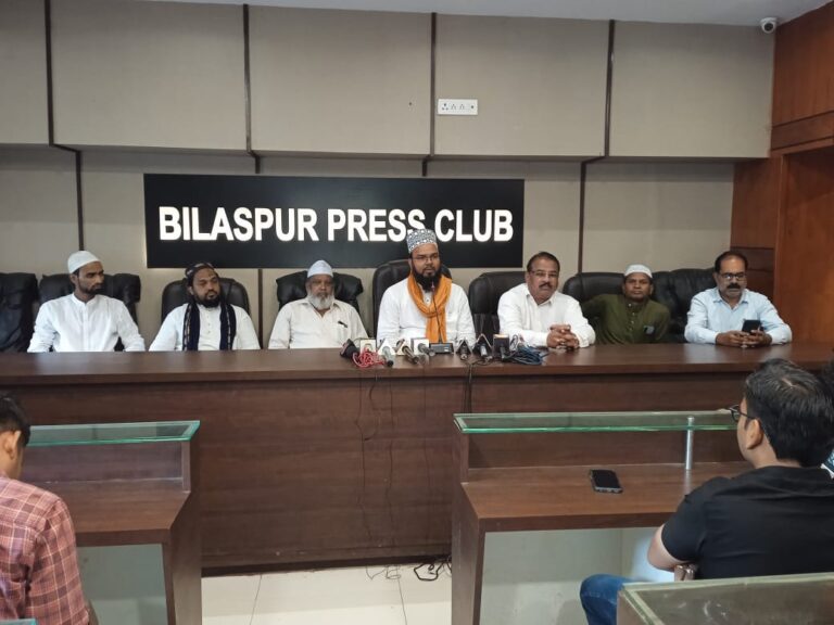 *मोहर्रम का ये महीना मानवता और हक़ का संदेश देने वाला: मौलाना मिस्बाही*