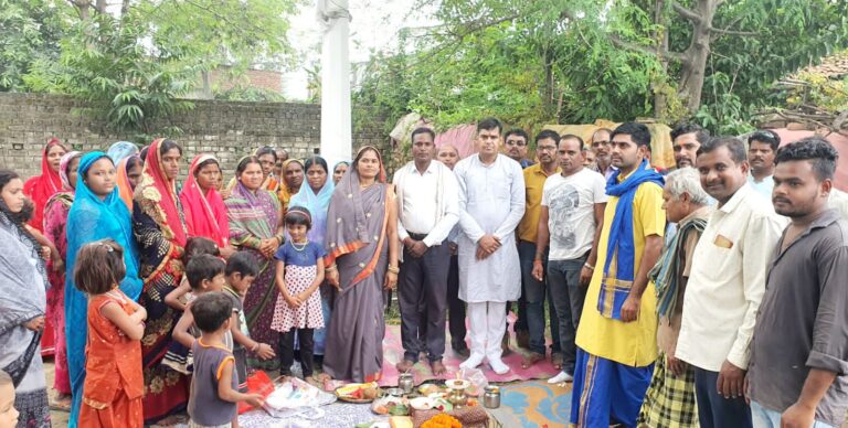 *बिल्हा विधानसभा के ग्राम पंचायत हरदीकला में जिला पंचायत सभापति ने सीसी रोड के निर्माण कार्य का किया भूमिपूजन*..