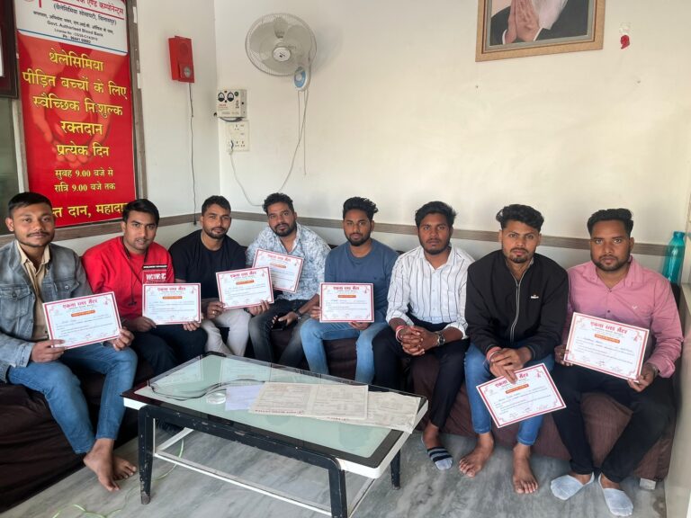 *युवा हो रहे जागरूक अपने जन्म दिवस पर रक्तदान कर दे रहे समाज को एक नया संदेश*