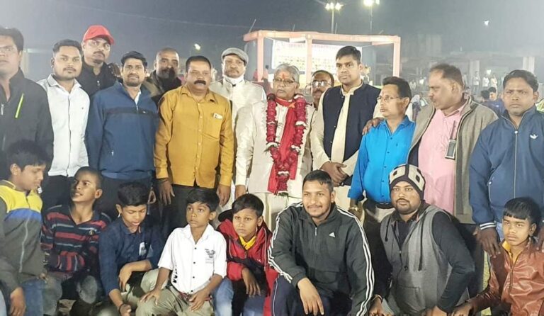 *जीवन हो या खेल…बिना सामुहिक प्रयास से किसी को सफलता नहीं मिलती..   बिल्हा विधायक धरमलाल कौशिक व जिला पंचायत सभापति ने किया क्रिकेट प्रतियोगिता का शुभारंभ*