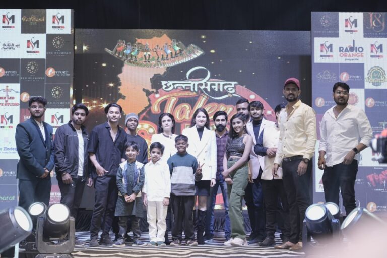 *छत्तीसगढ़ टेलेंट लाइव एंड अवार्ड शो हुआ सफ़लता पुर्वक सम्पन्न सेलेब्रिटी गेस्ट के रूप मौजूद रही बजरंगी भाईजान की मुन्नी हर्षाली मलहोत्रा*