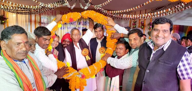 *ताला महोत्सव का हुआ शुभारंभ.. पूर्व विधायक सियाराम कौशिक व जिला पंचायत सभापति अंकित गौरहा हुए शामिल*