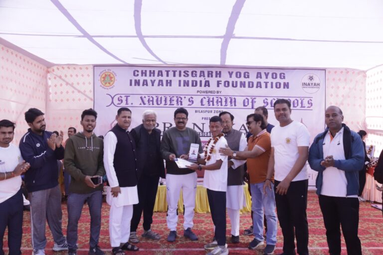 *छत्तीसगढ योग आयोग द्वारा आयोजित तिन दिवसीय योग शिविर सी एम ङी कालेज मैदान बिलासपुर किया गया आयोजित*