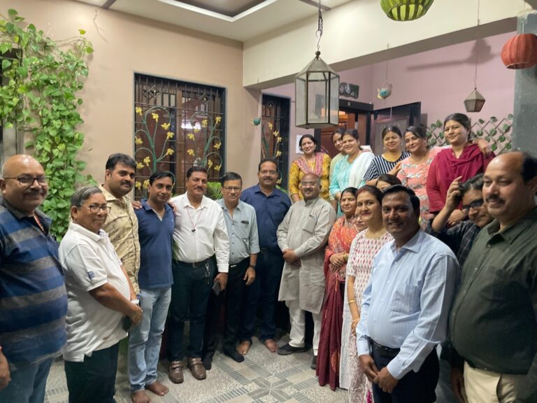 *तखतपुर विधायक रश्मि आशीष सिंह ने की रामा लाइफ सिटी कॉलोनीवासियों से मुलाकात*..