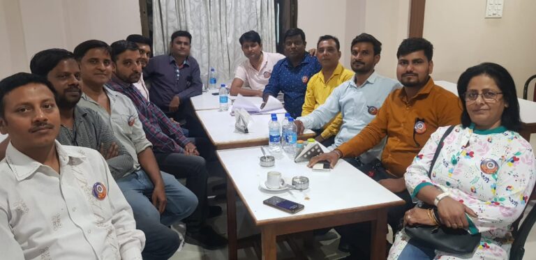 *मानव अधिकार एवं सामाजिक न्याय आयोग की बैठक इंडियन कॉफी हाउस में हुई संपन्न*