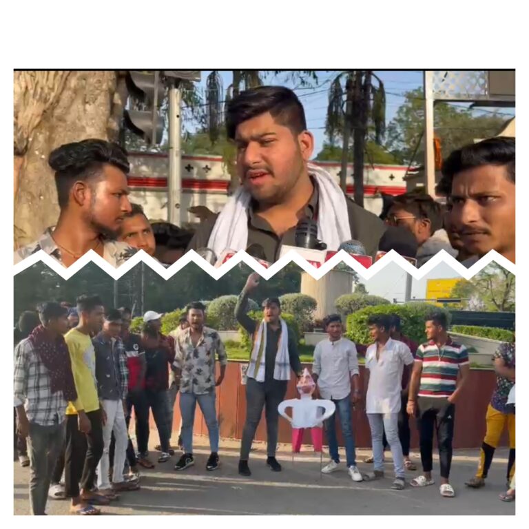 *कुश्ती संघ के अध्यक्ष के खिलाफ एनएसयूआई ने किया प्रदर्शन.. गिरफ्तारी की मांग को लेकर फूंका पुतला*..