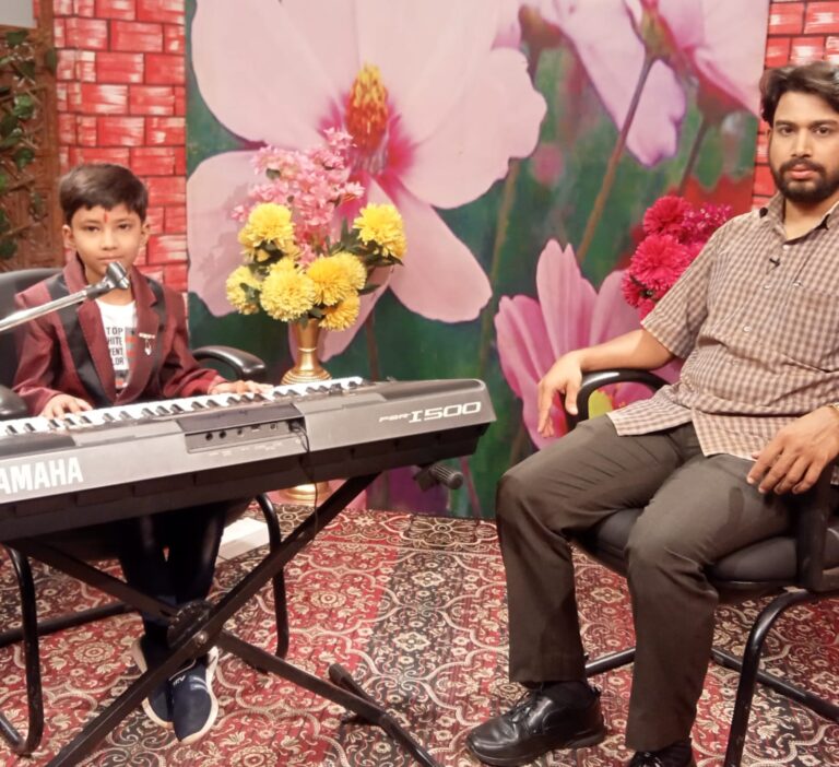 *छोटा पैकेट बड़ा धमाका….8 वर्ष के तनिष्क ने दी दूरदर्शन मे अपनी प्रस्तुति…पढ़े पूरी खबर*