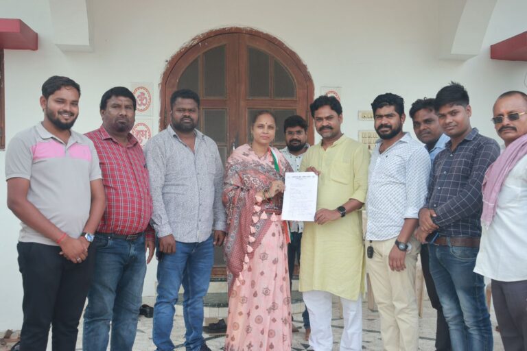 *युवा चेहरा लक्ष्मीनाथ साहू ने की बिल्हा से दावेदारी…बिल्हा ब्लॉक कांग्रेस अध्यक्ष को सौंपा आवेदन* *