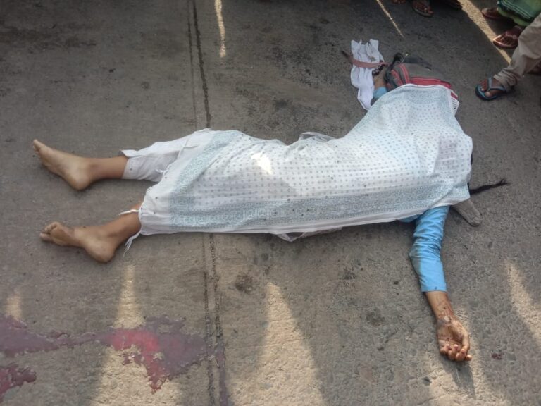 *दर्दनाक खबर… एक ही परिवार के दो भाई बहनों की हुई सड़क दुर्घटना में मौत… तेज रफ्तार का कहर एक बार फिर बना काल का कारण.. VIDIO*