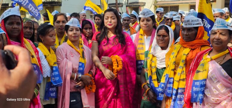 *कोरोना महामारी में किये कार्यो के नाम पर वोट मांगना निंदनीय- डॉ. उज्वला*