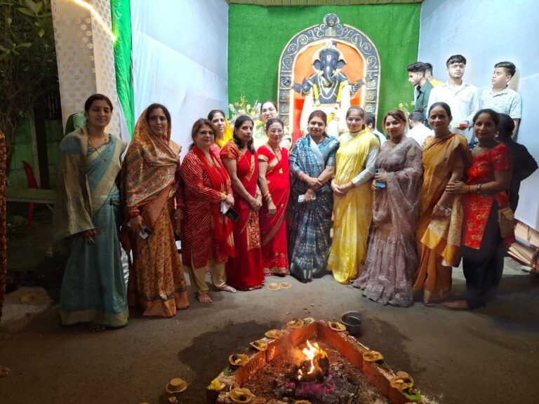 *पूरे 11 दिनों तक विधि विधान से विराजे गणपति का 11 वे दिन हवन पूजन एवम भोग भंडारे के साथ विसर्जन किया गया* 