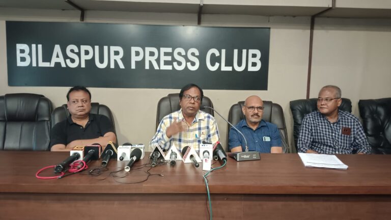 *रामा वैली कॉलोनी के अंदर सरकारी 14 एकड़ के तालाब को बिल्डर ने बेचा….. कॉलोनी की संपूर्ण जमीन का सीमांकन कराया जाए, ताकि हुई गड़बड़ी का पता लग सके*..