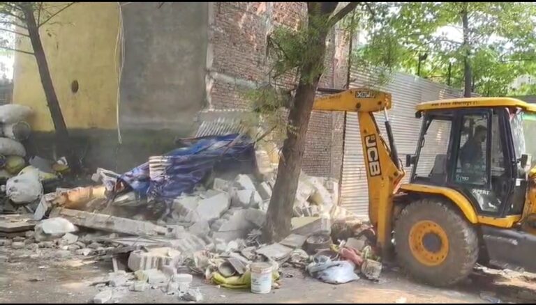 *त्योहारी सीजन में सरकंडा पर निगम की सख्ती, बाकी इलाकों में खामोशी — कार्रवाई की निष्पक्षता पर उठे सवाल*