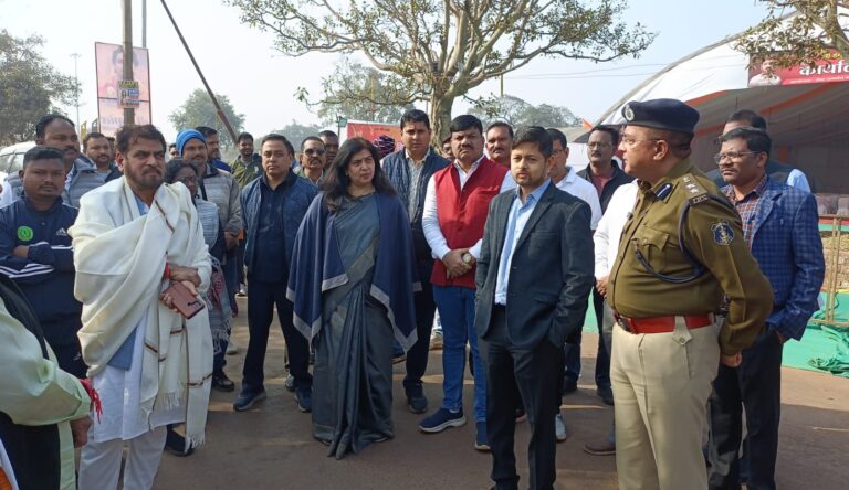 *श्री हनुमंत कथा आयोजन को लेकर कलेक्टर एवं वरिष्ठ पुलिस अधीक्षक ने किया स्थल निरीक्षण*