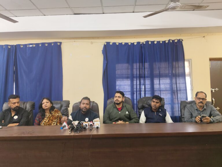 *राष्ट्रीय जजों की मौजूदगी में बिलासपुर में सजेगा भव्य ऑल ब्रीड डॉग शो*