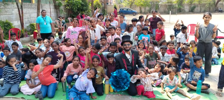 *सेंट जेवियर हाई स्कूल, सरकंडा में स्प्रिंग कैंप के अंतर्गत दिनांक 24 मार्च 2026 को प्रसिद्ध जादूगर मनी द्वारा एक आकर्षक एवं रोमांचक जादू कार्यक्रम*