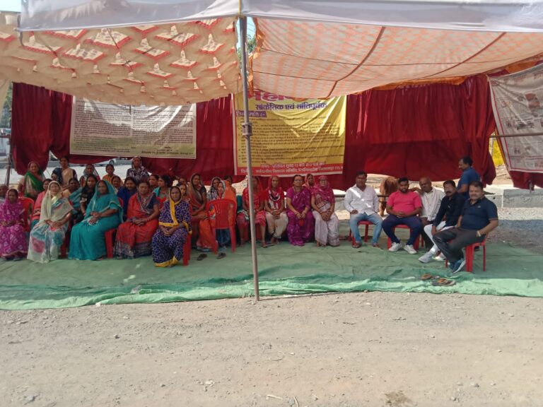 *बिलासपुर: लिंगियाडीह में फूट रहा जन-आक्रोश..129 दिनों से सड़कों पर मातृशक्ति*