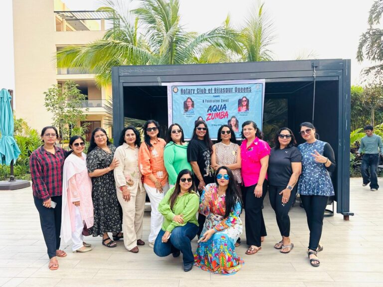 *पूल में मस्ती, जुंबा और गेम्स के साथ मजबूत हुआ मदर-किड्स बॉन्डिंग, रोटरी क्वींस का अनोखा आयोजन*
