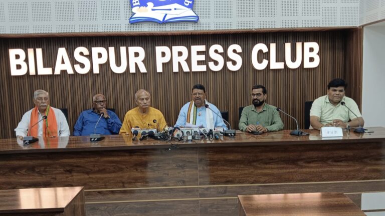 *आपातकाल की यादें नई पीढ़ी तक पहुंचाना जरूरी, लोकतंत्र की रक्षा के लिए युवाओं को इतिहास जानना होगा : सच्चिदानंद उपासने*