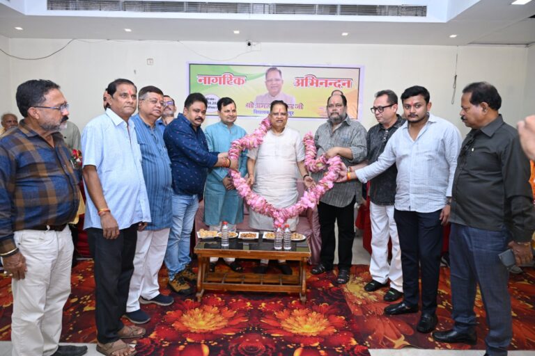 *बालिकाओं की शिक्षा, नवाचार और नशामुक्ति के संकल्प के साथ आगे बढ़ रहा समाज : अमर अग्रवाल*
