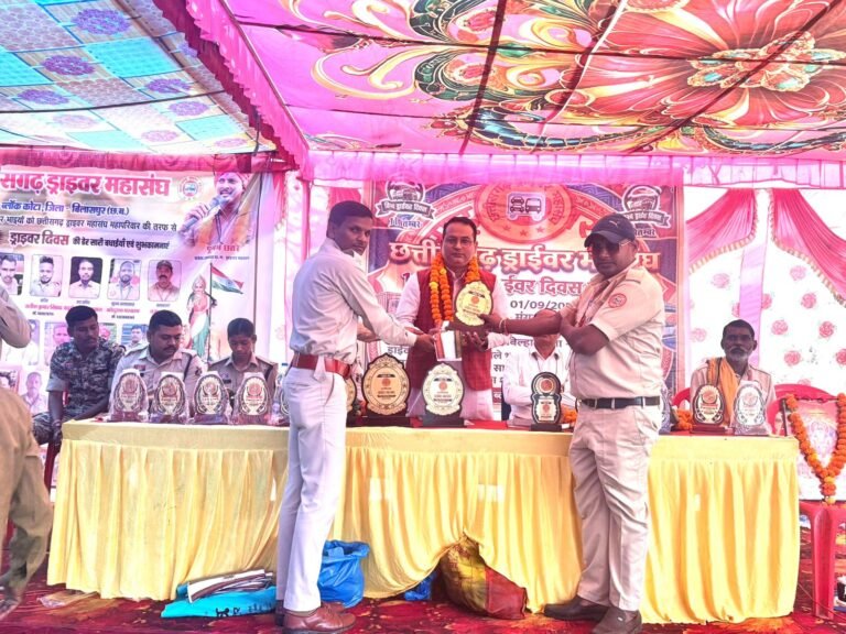 *विश्व ड्राइवर दिवस पर ड्राइवर भाइयों के सम्मान में विशेष कार्यक्रम आयोजित*