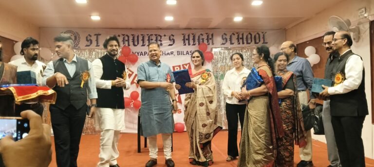 *सेंट जेवियर्स हाई स्कूल, व्यापार विहार, बिलासपुर में भव्यता के साथ मनाया गया शिक्षक दिवस*