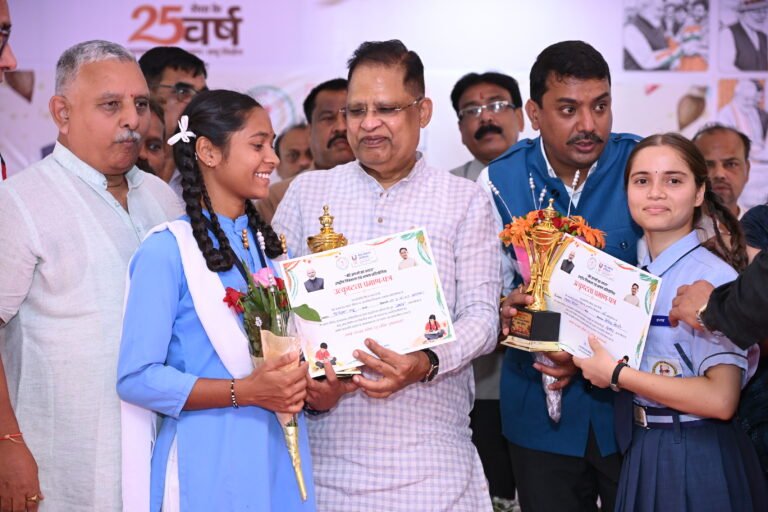 *सेवा से संकल्प अभियान में विद्यार्थियों ने दिखाई विकसित भारत की तस्वीर*
