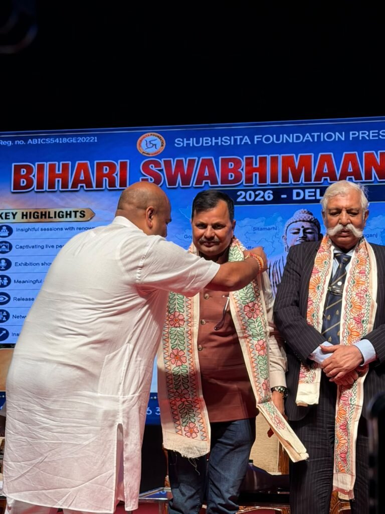 *दिल्ली में छत्तीसगढ़ के समाजसेवी प्रवीण झा का सम्मान, सामाजिक सेवा और उद्योग क्षेत्र में योगदान के लिए मिला सम्मान*