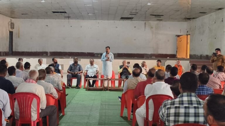 *छठ महापर्व 2026 की तैयारियां तेज, प्रवीण झा बने छठ पूजा समिति के अध्यक्ष*